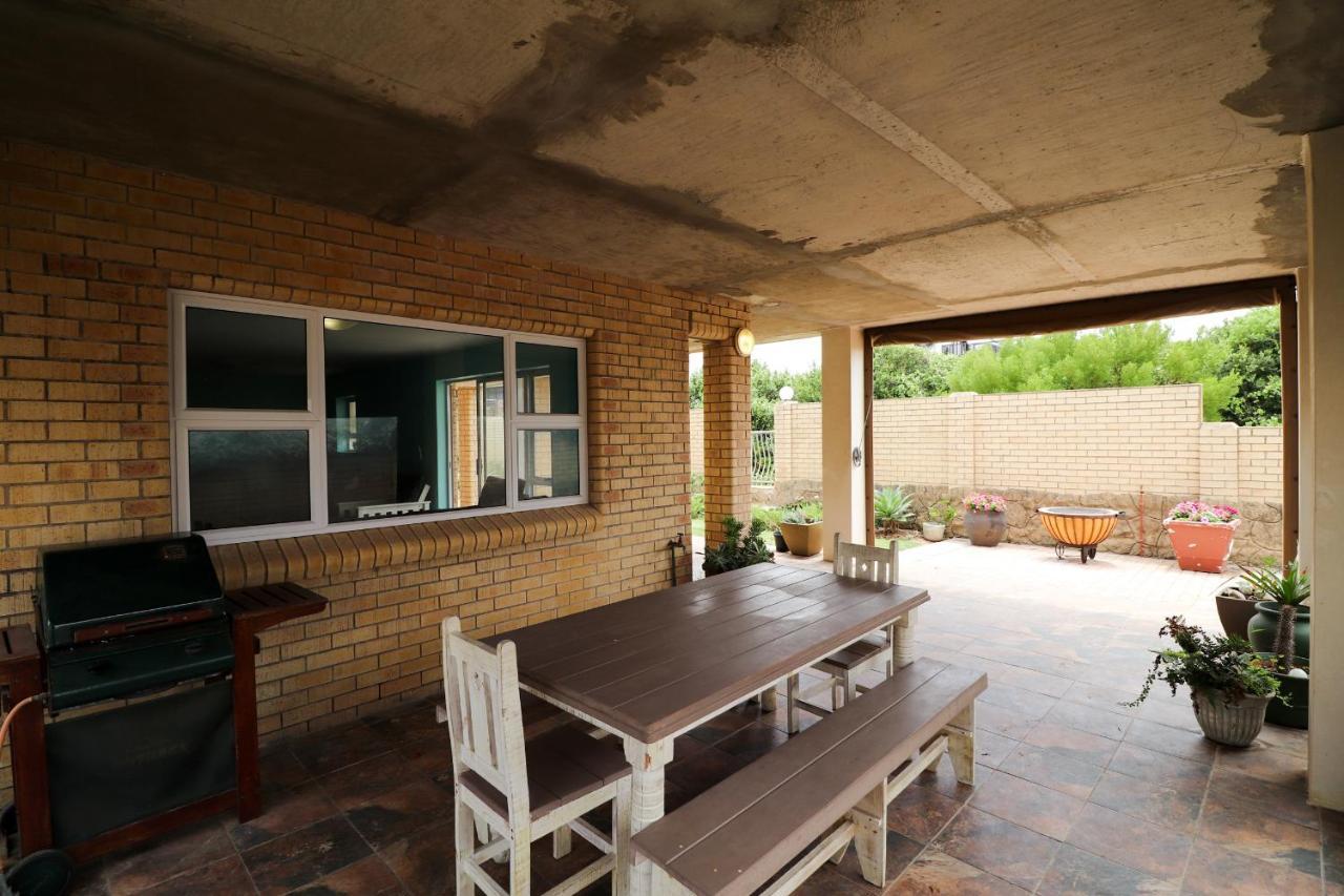 Seabreeze Accommodation Jeffreys Bay Exteriör bild