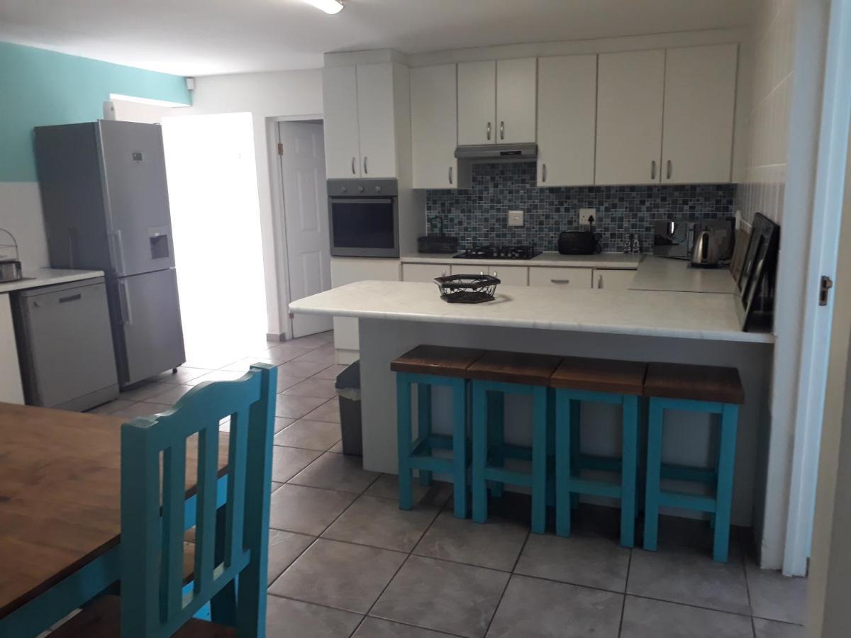 Seabreeze Accommodation Jeffreys Bay Exteriör bild